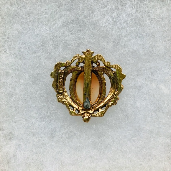 Vintage Florenza Cameo Brooch - AS IS - Picture 4 of 4